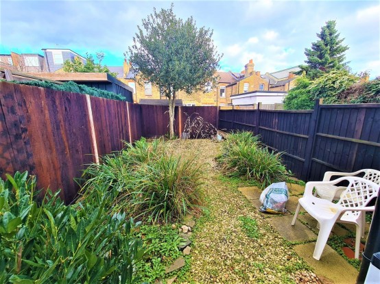 Images for Castle Road, Isleworth EAID:ajmanserapi BID:2